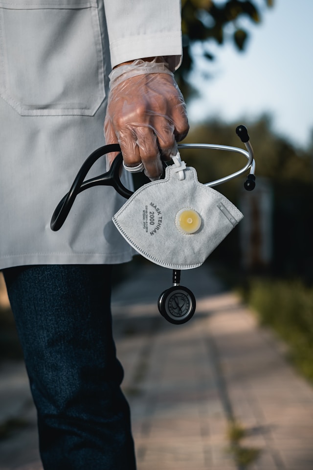 8 Doctor Search Questions to Answer Before Booking Your Next Appointment